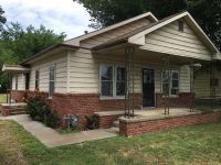 3 Bedroom 1 Bath Home - $775mo